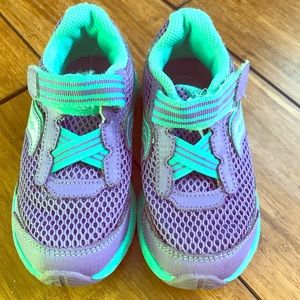 Girls Size 8.5 Saucony Sneakers